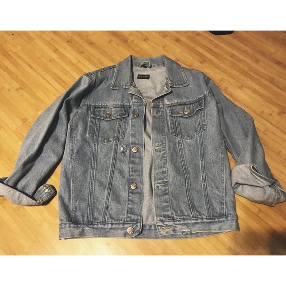 Vintage Jackets & Blazers - Lightly Distressed Denim Jacket